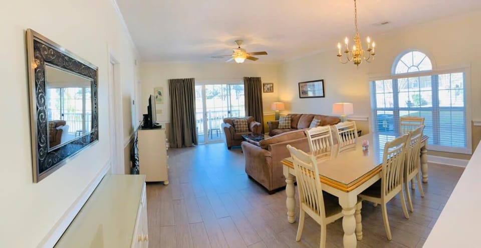 Perfect cozy condo in the center of Myrtle Beach House in Carolina Forest