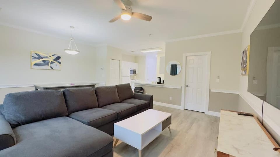 Cozy 1BR Condo with Pool Access Sleeps 4 Apartment in Carolina Forest