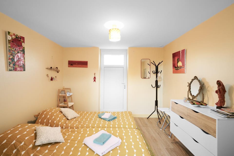 Living room, Bedroom