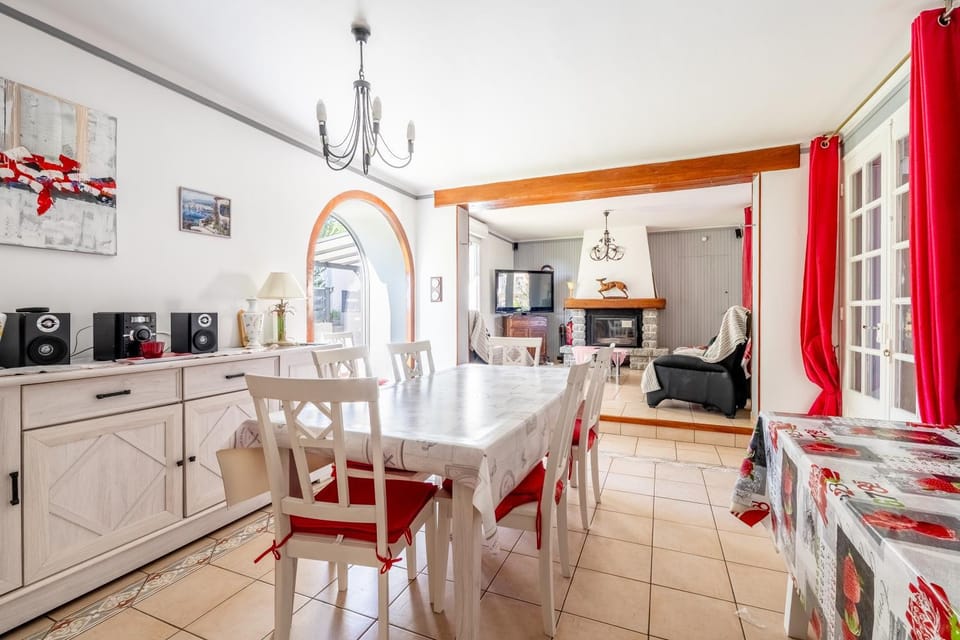 Property building, Living room
