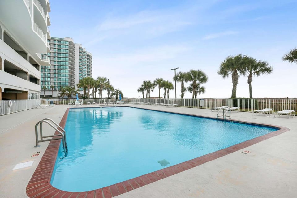 Regency Isle 710 Gulf Front 2 BD 2 bath Condo with Stunning Views House in Orange Beach