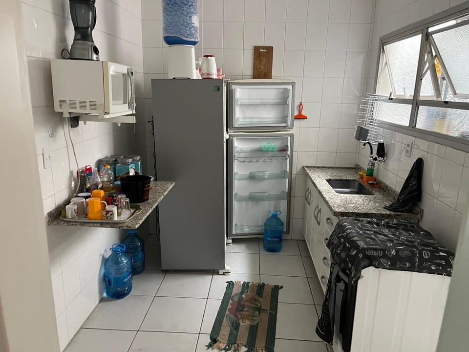 Kitchen or kitchenette, oven, stove