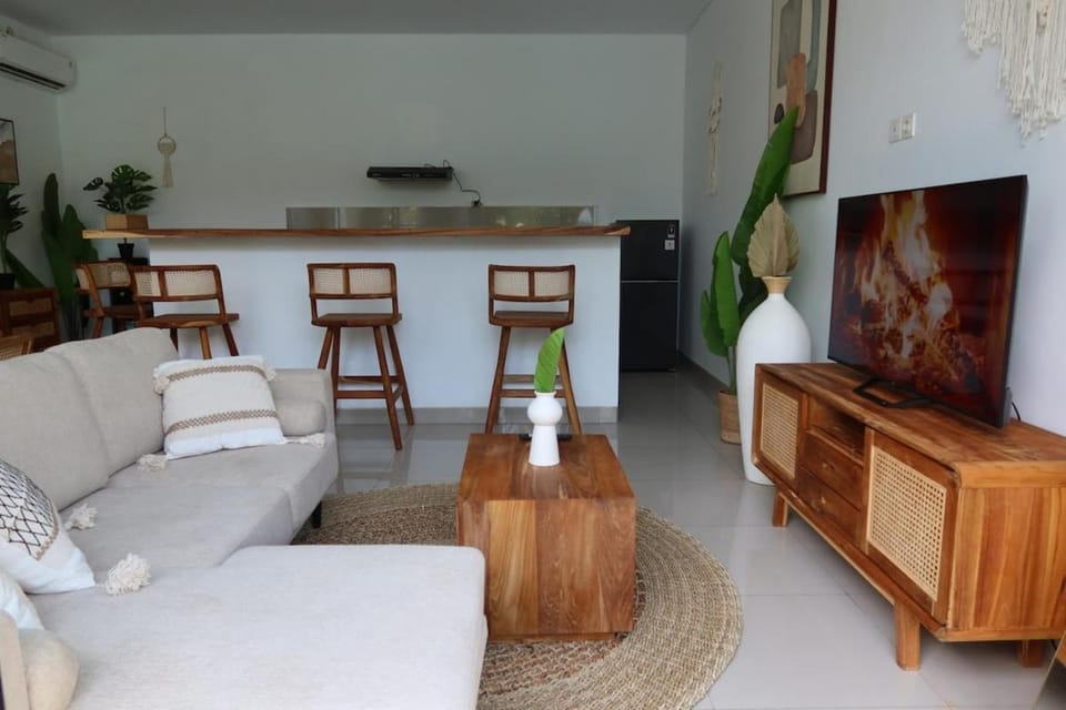 Bohemian Luxury 3 BR In the Center of Canggu with a Pool Villa in North Kuta