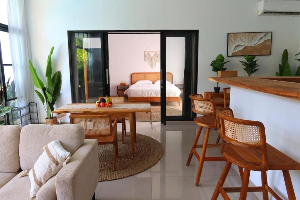 Bohemian Luxury 3 BR In the Center of Canggu with a Pool Villa in North Kuta