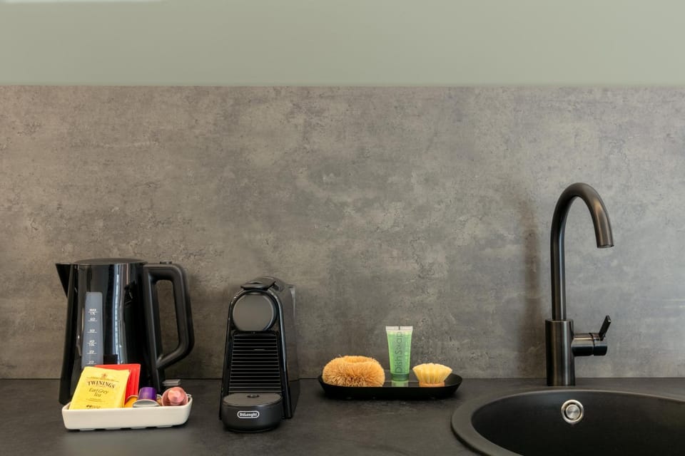 Coffee/tea facilities, Kitchen or kitchenette