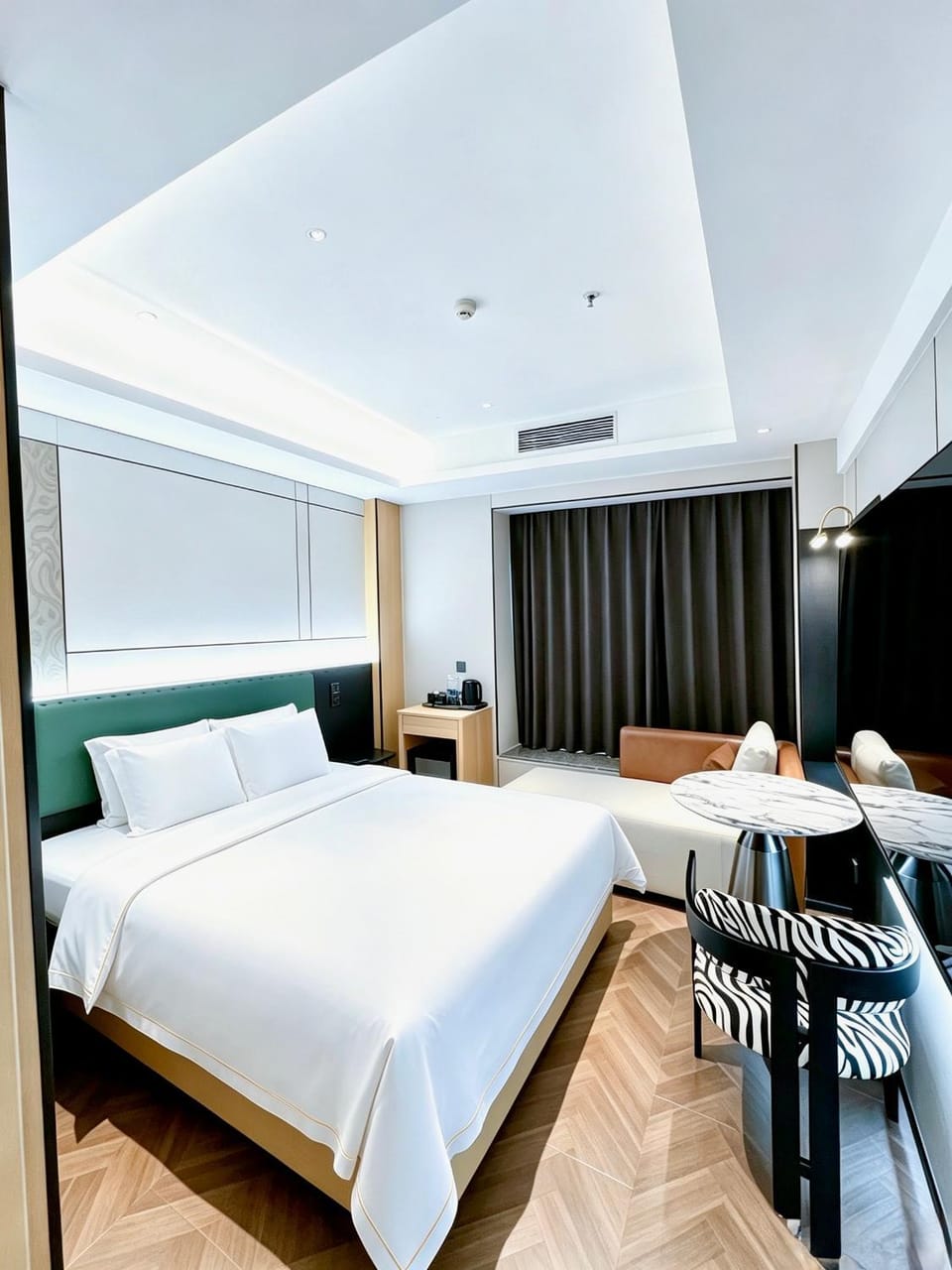 Bed, Photo of the whole room