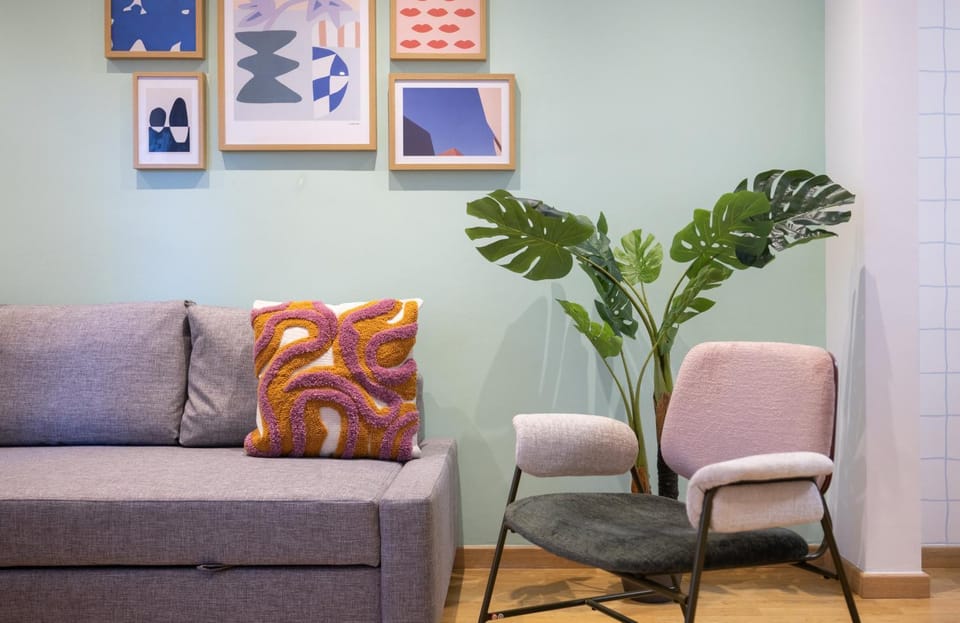 Living room, Seating area