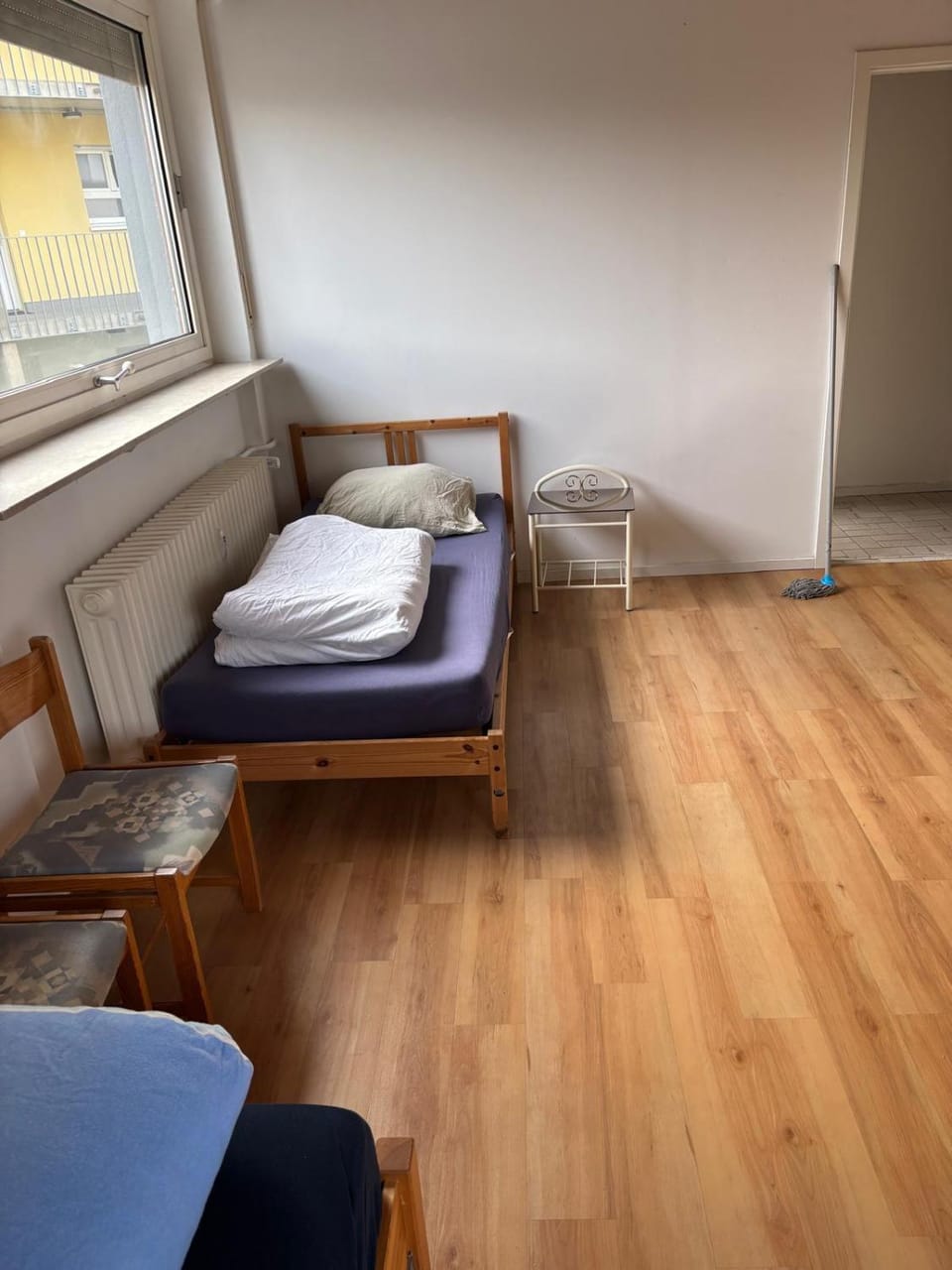 Country Comfort Stay 4 Bedrooms near Frankfurt Apartment in Hesse