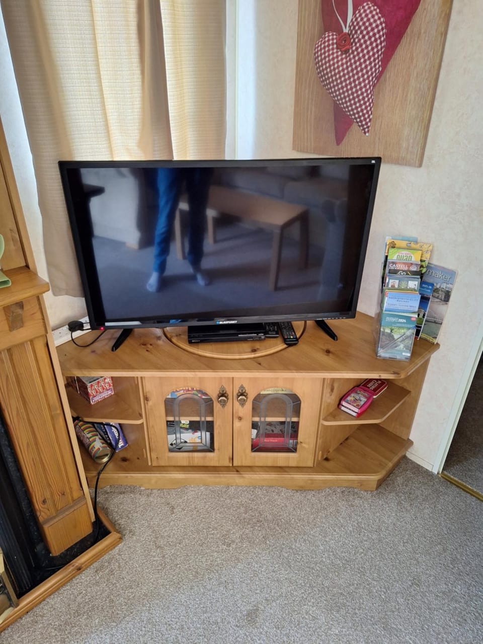 Communal lounge/ TV room, TV and multimedia, Evening entertainment