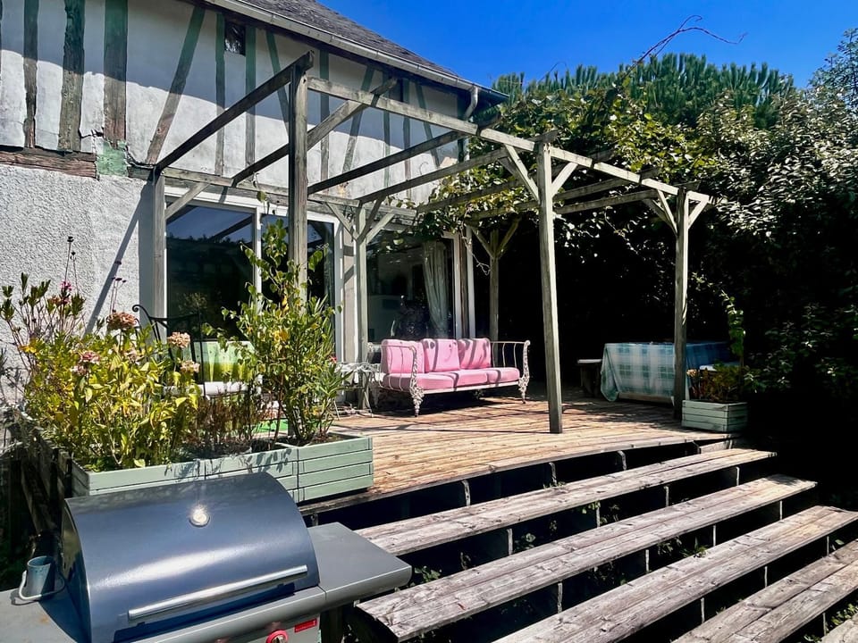 Domaine de la cour House in Normandy