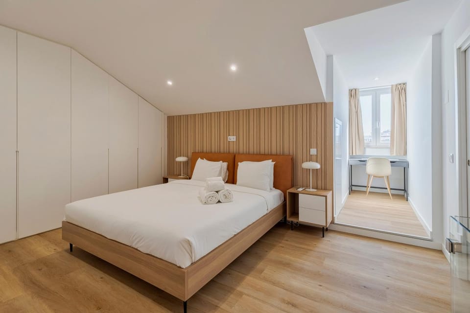 Bed, Photo of the whole room, Bedroom, towels, wardrobe
