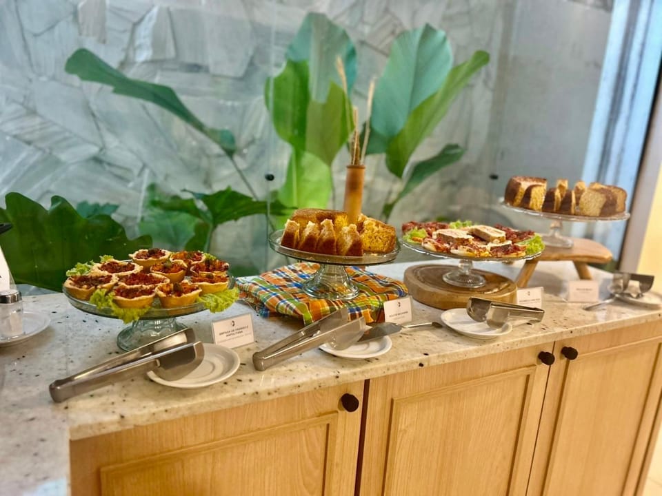 Breakfast, Buffet breakfast