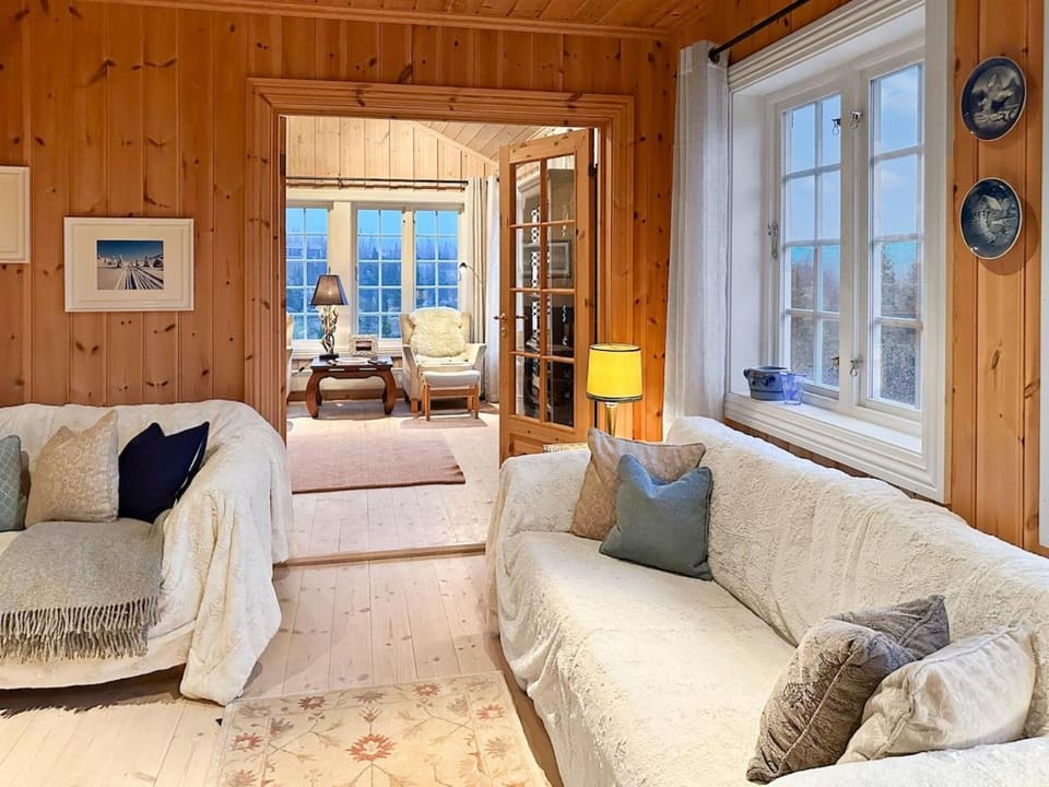Mountain cabin in Aurdal Fireplace Sauna 1000 meters above sea level Cabin in Viken, Norway