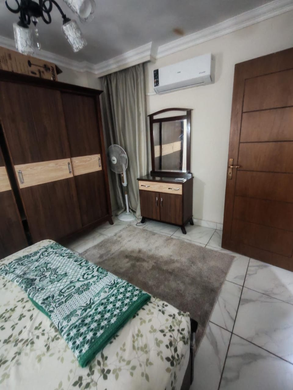 الاسكندريه المندره خطوات من الشاطئ ثاني نمره من الشاطيء تري البحر بوضوح من الجانب Apartment in Alexandria