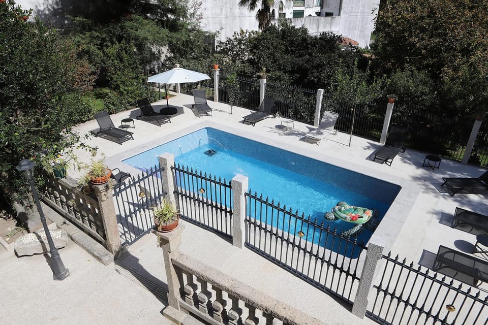 Garden, Garden view, Swimming pool, sunbed