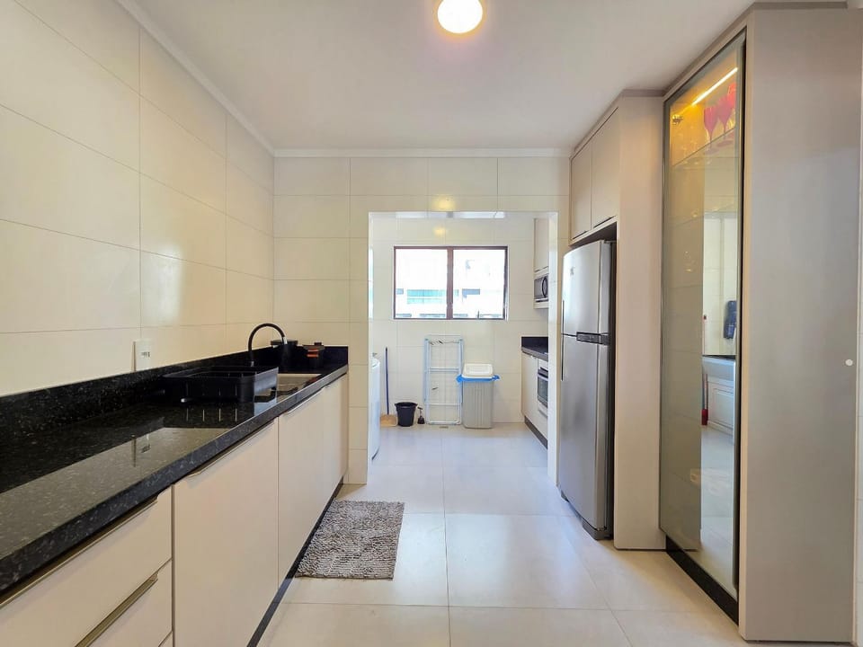 Cobertura com 4 quartos quadra do Mar Meia Praia Apartment in Porto Belo