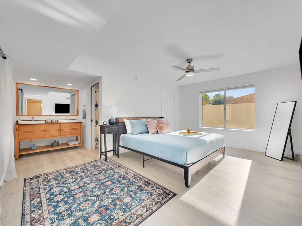 Bed, Bedroom