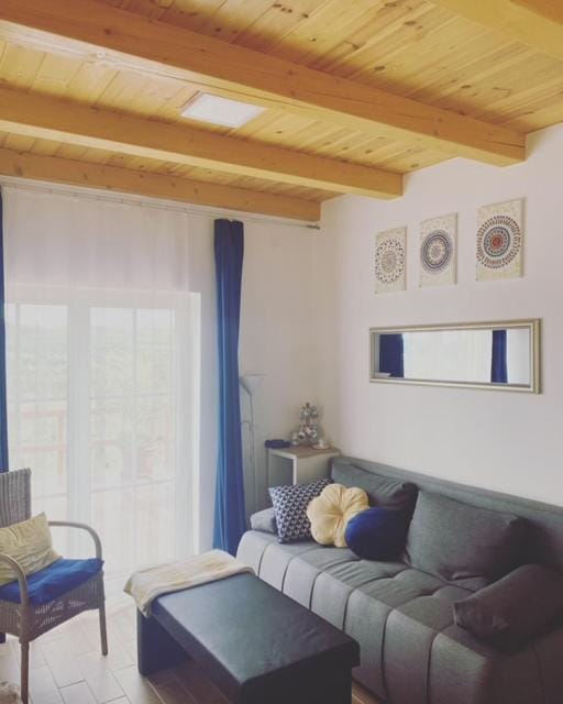 Eiross Apartmanház Apartment in Hungary