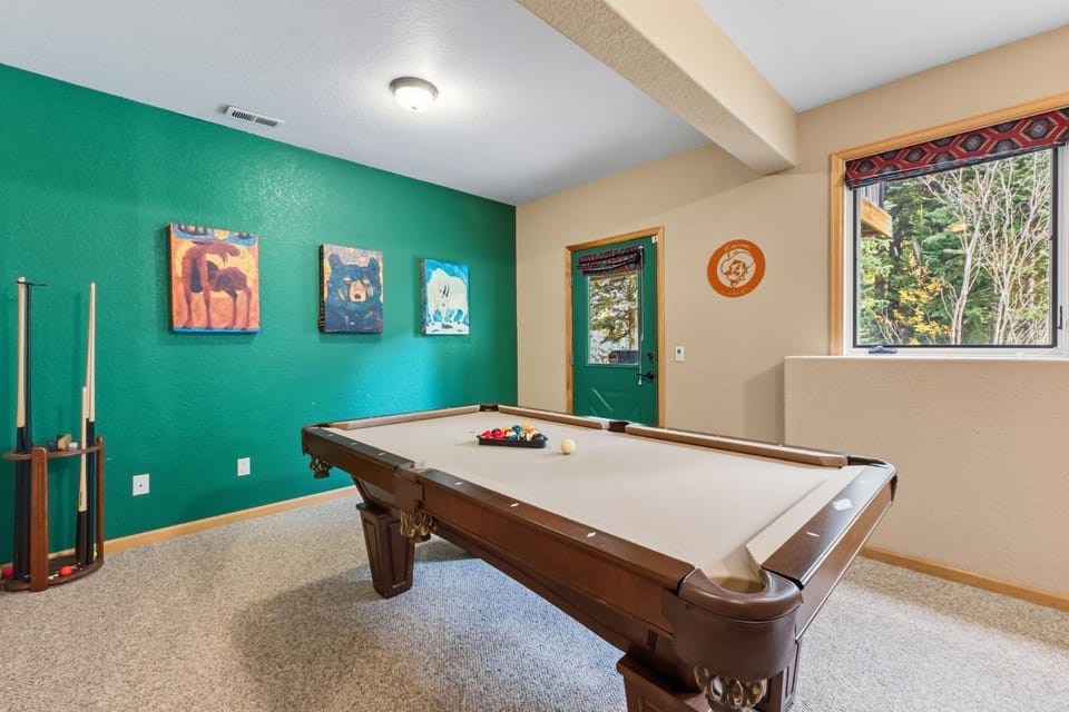 Creekside Retreat Hot Tub + Game Room House in Summit County
