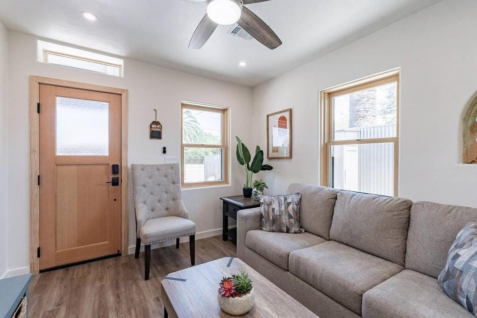 Downtown Bungalow -Duplex - EV Charger House in Tucson