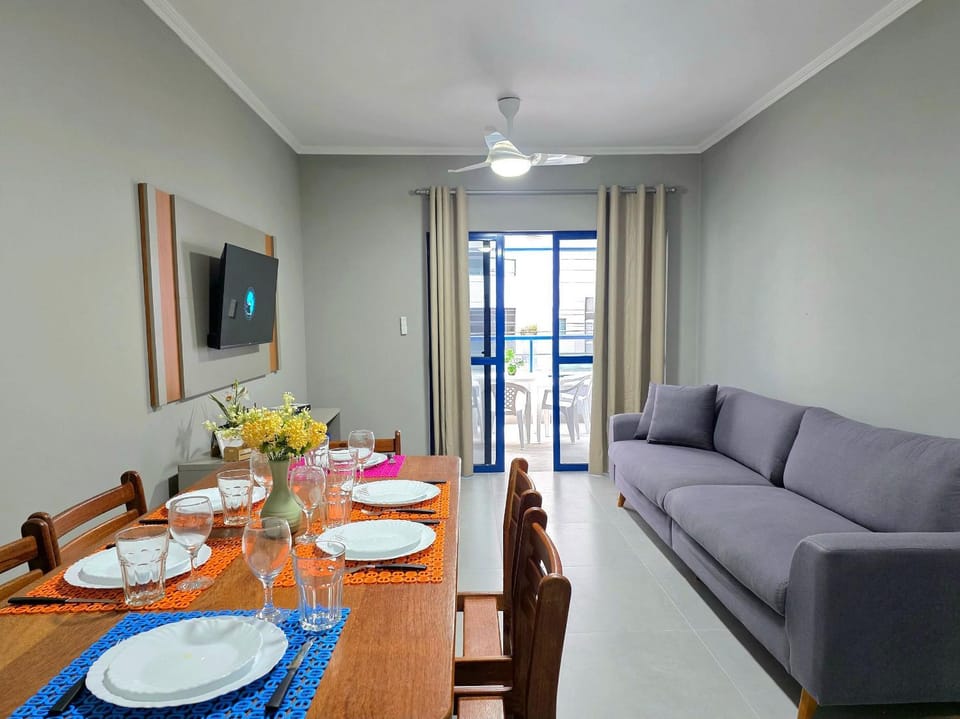 Apt Novo a poucos passos do mar em Meia Praia Apartment in Porto Belo