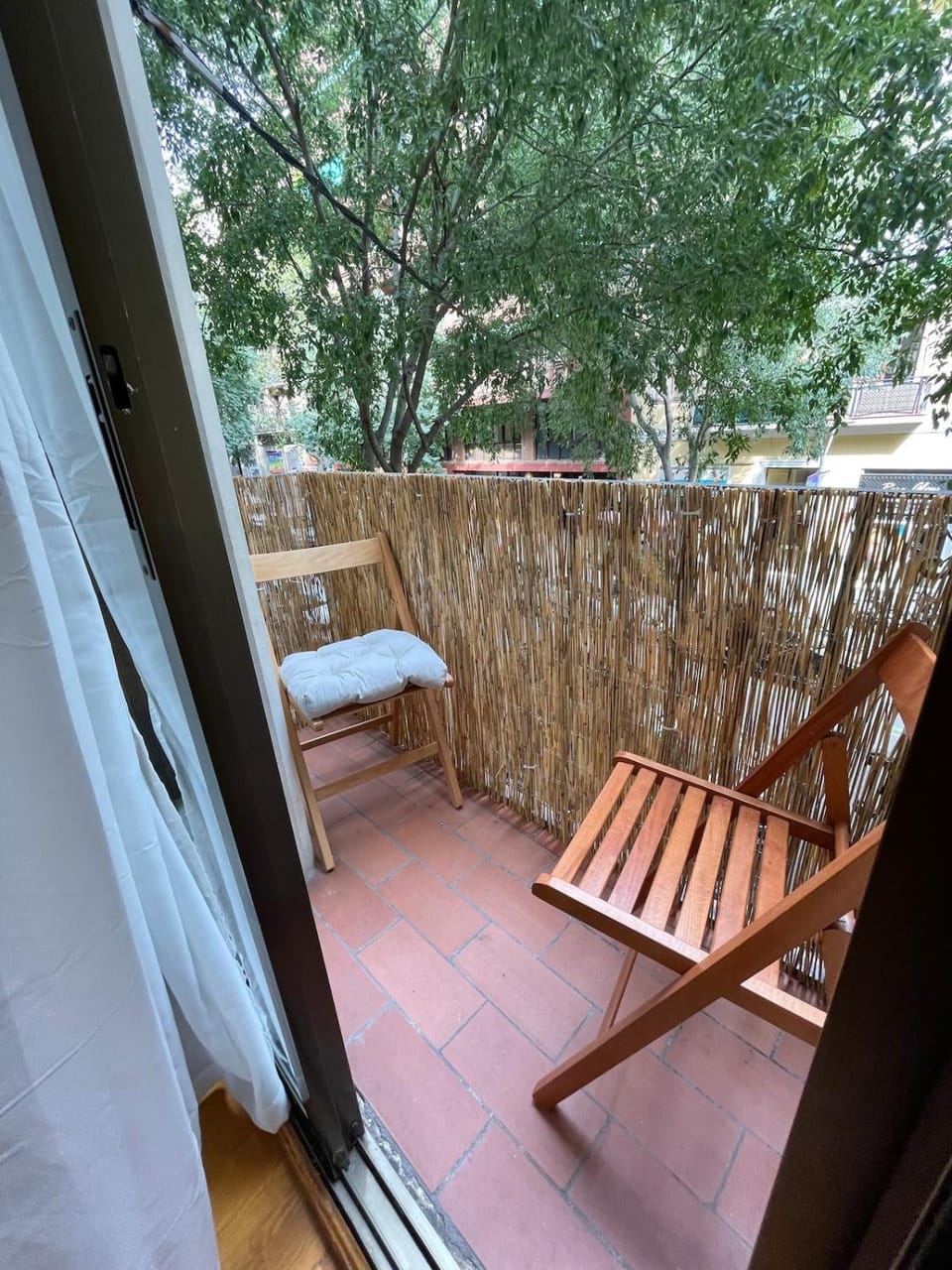 Practical, 3 double bedrooms, 7' Sagrada Familia Apartment in Barcelona
