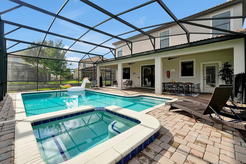 Hot Tub, Swimming pool, Swimming pool, sunbed