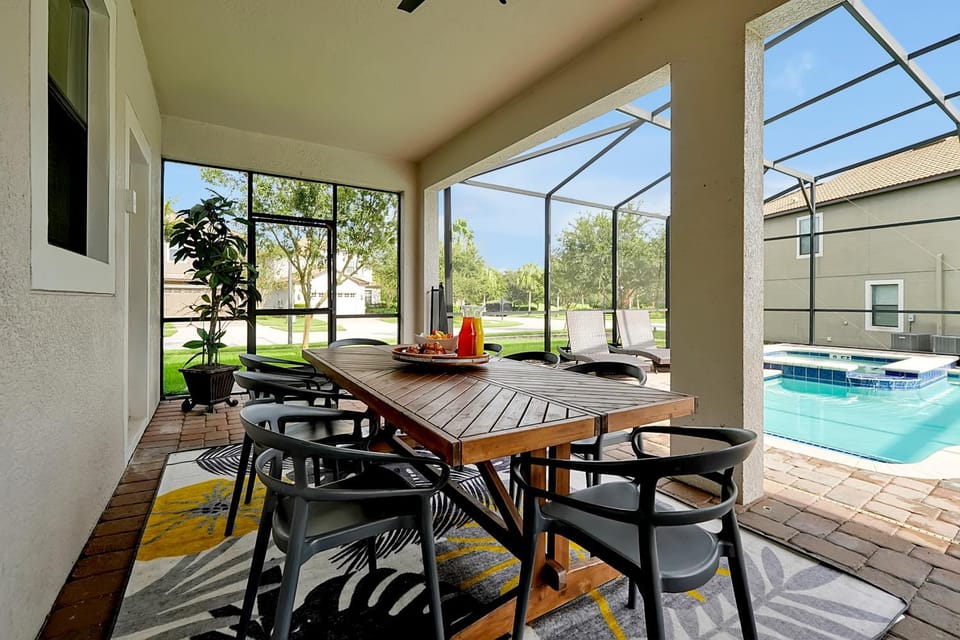 Patio, BBQ facilities, Balcony/Terrace, Dining area, Swimming pool