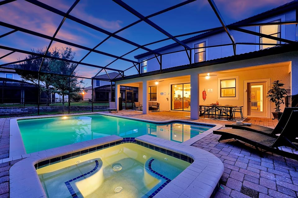 Patio, Night, Hot Tub, Swimming pool, Swimming pool, sunbed