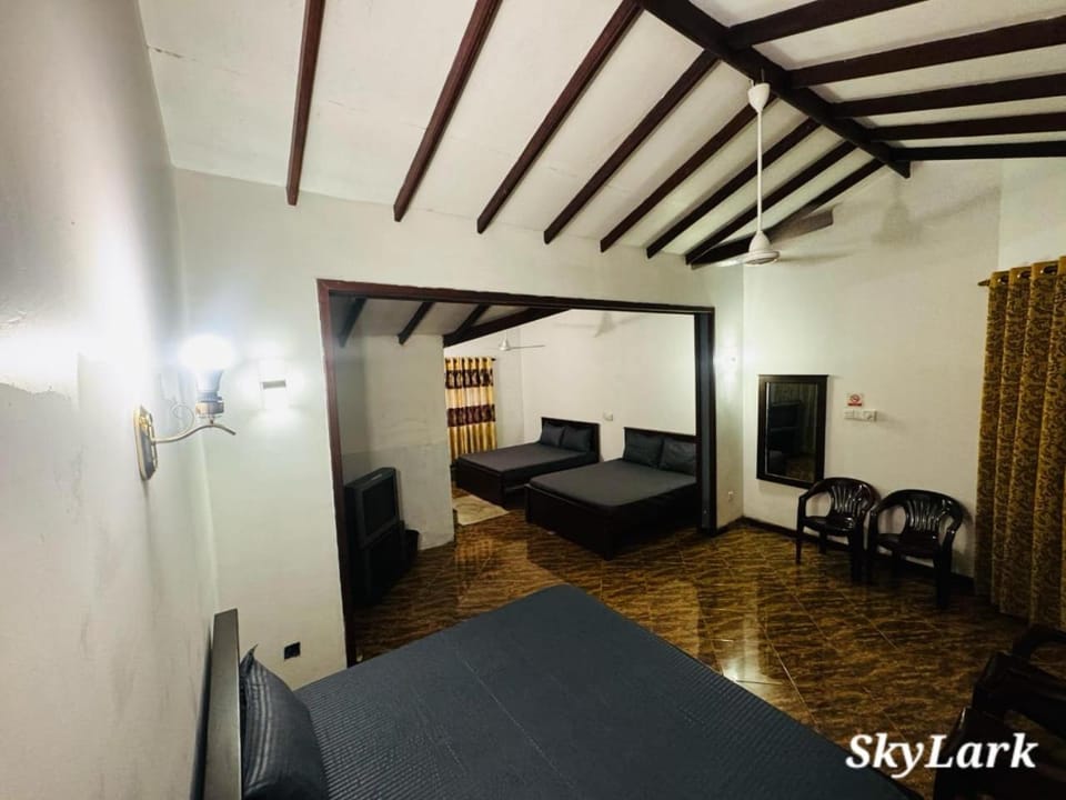 Bed, Photo of the whole room, Bedroom, Family