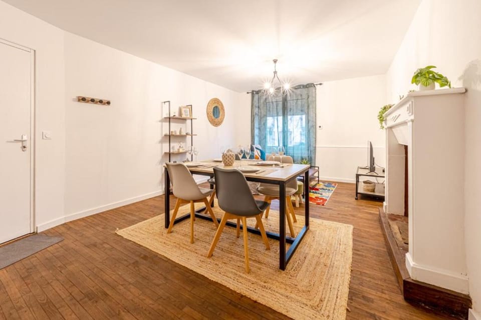 L'Armonia en plein centre de Mordelles Apartment in Brittany