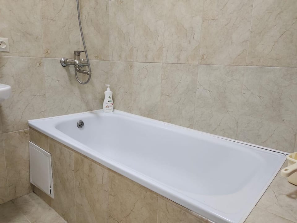 Bathroom, Bath