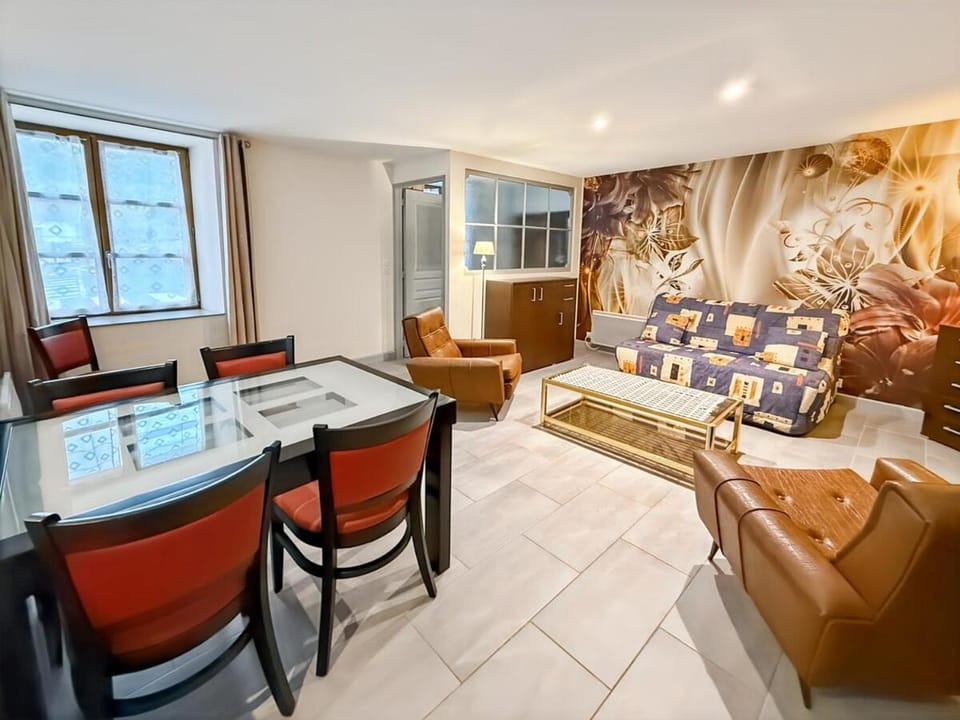 Bed, Living room, Seating area
