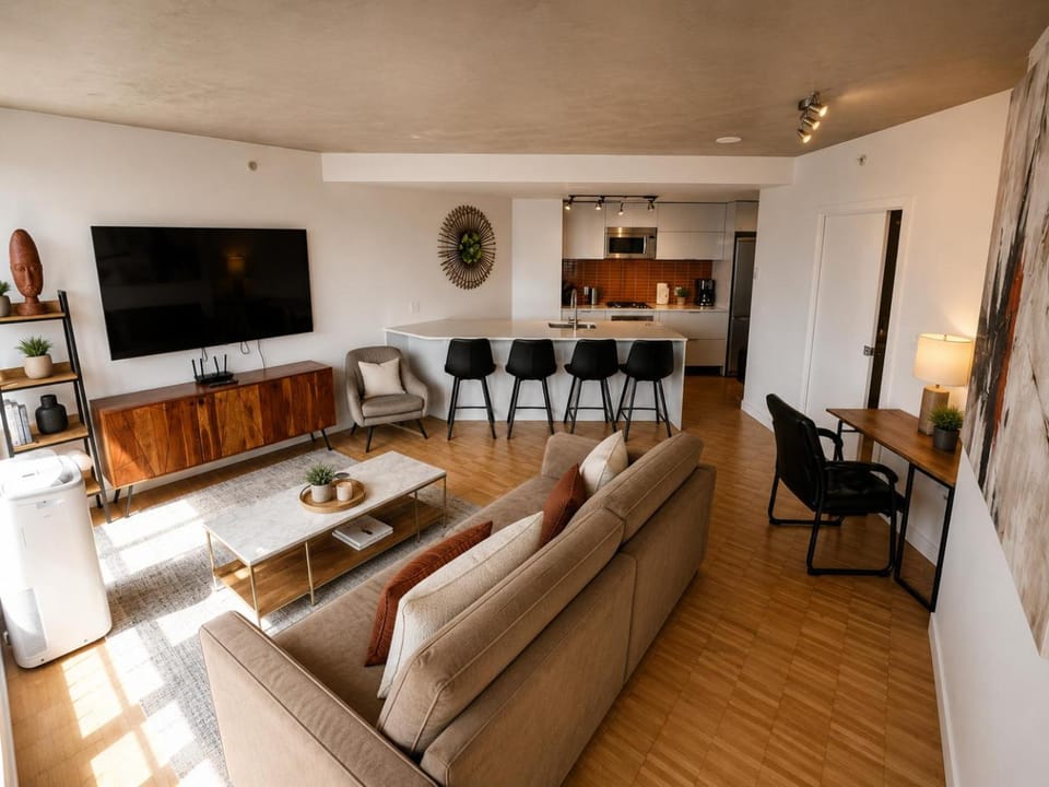 Kitchen or kitchenette, Living room