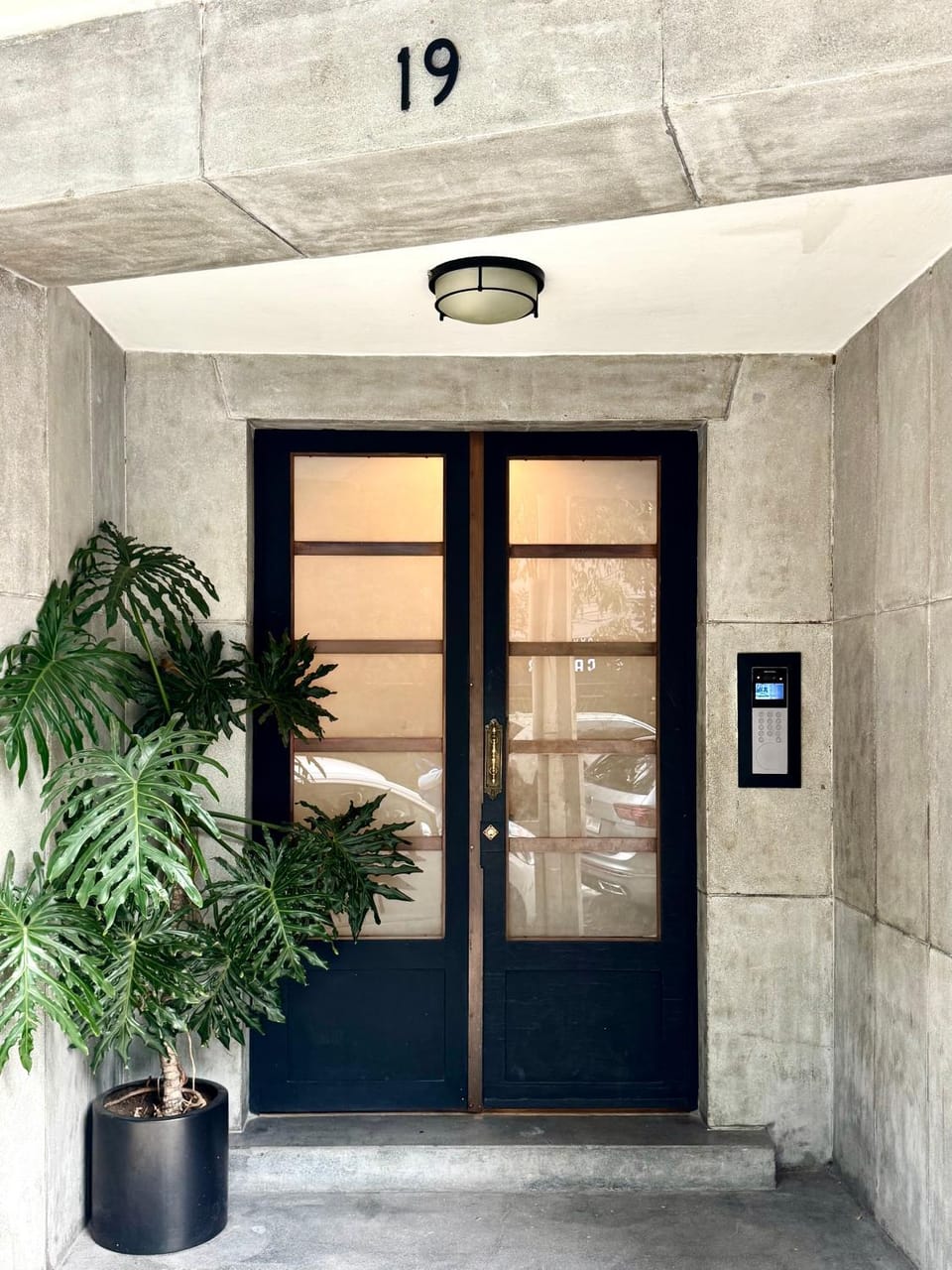 Facade/entrance