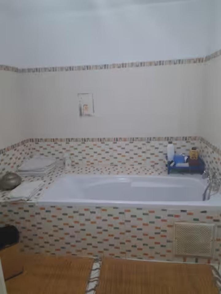 Bathroom, Bath