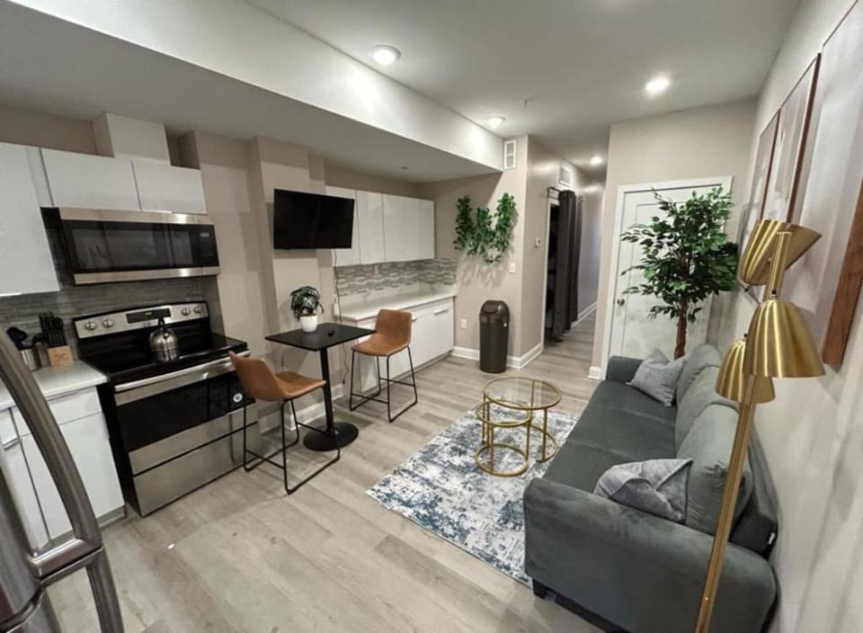 Large 2BR in Old City that Sleeps 8 Apartment in Philadelphia