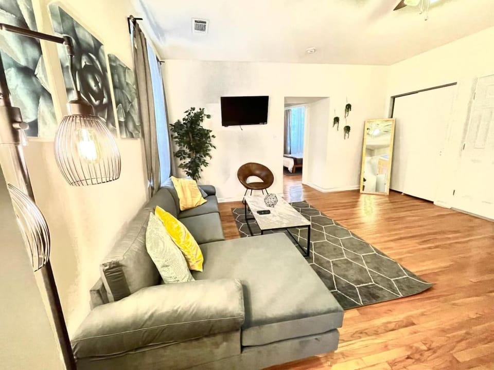 Incredible Location - Large Center City 2 BR Apartment in Philadelphia