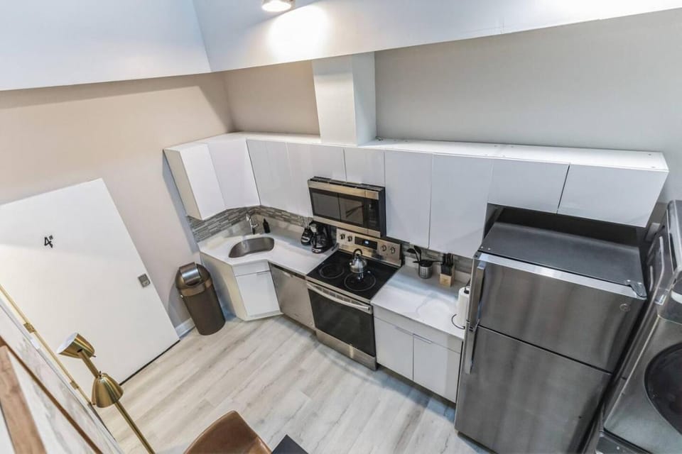 Bi-Level 2BR Loft in Old City Apartment in Philadelphia