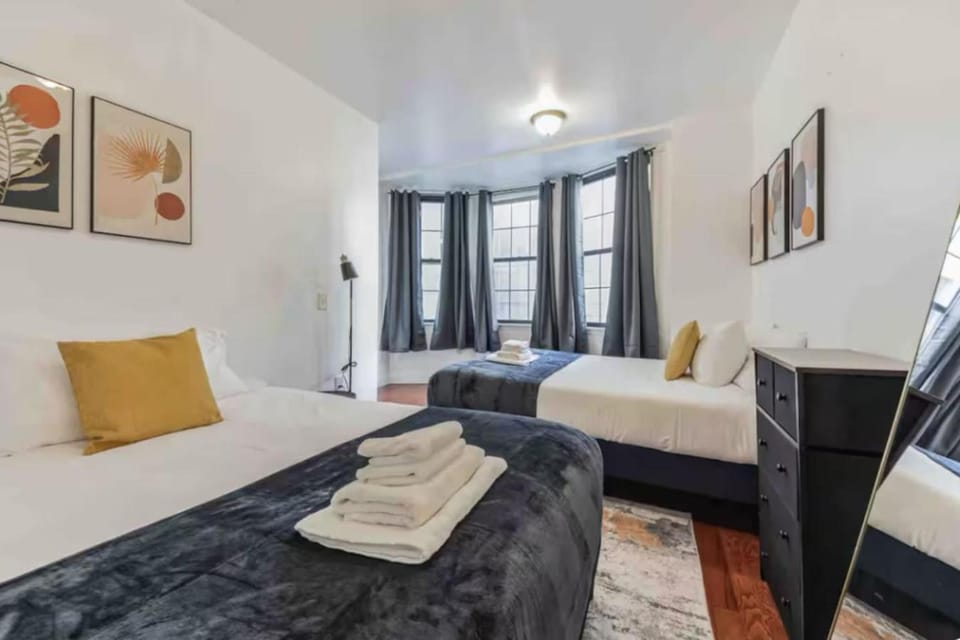 Across from Convention Center 4F - Sleeps 6 - 4F Apartment in Philadelphia