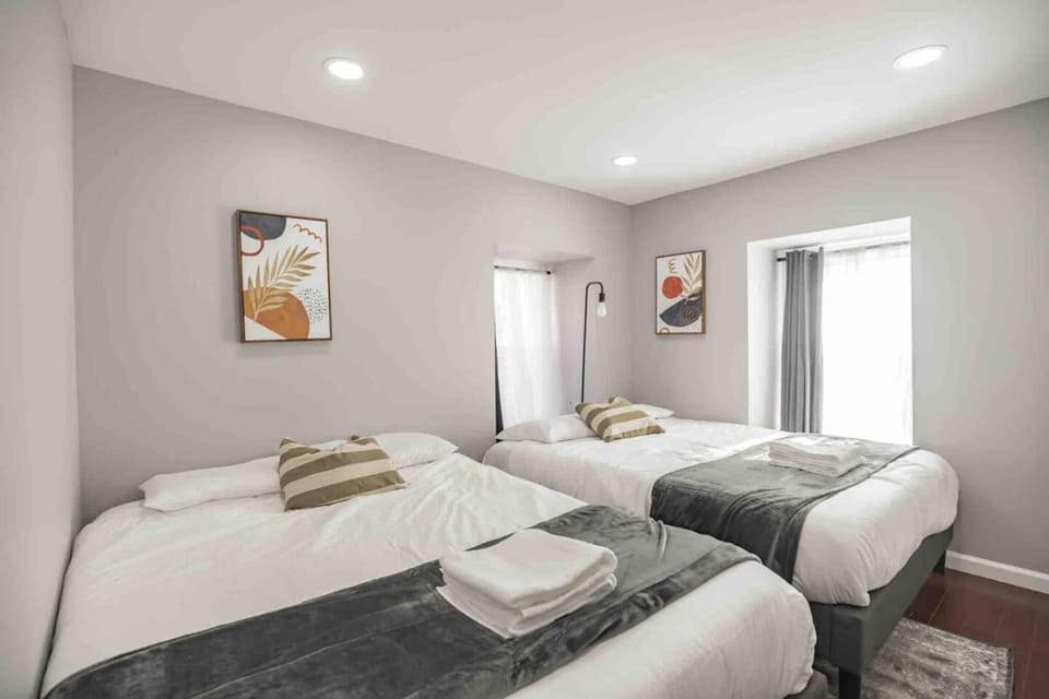 Cozy 1BR - Center City - Sleeps 4 - 2 Beds Apartment in Rittenhouse Square
