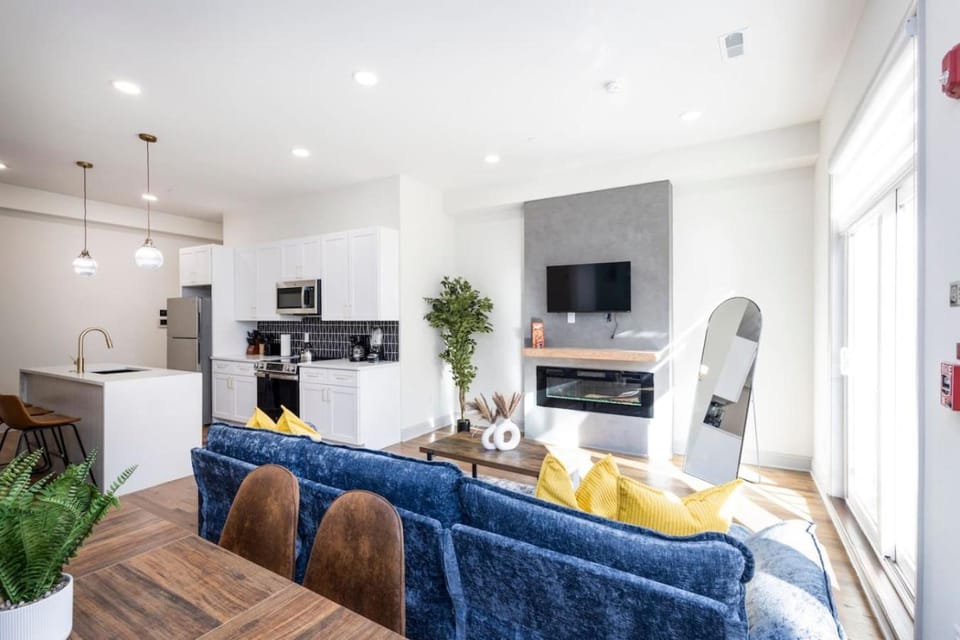 2BR - Fairmount Park -10 mins to DT - Sleeps 10 Apartment in Philadelphia