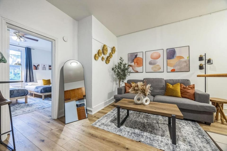 Quaint and Cozy Center City 1BR that Sleeps 4 Apartment in Philadelphia