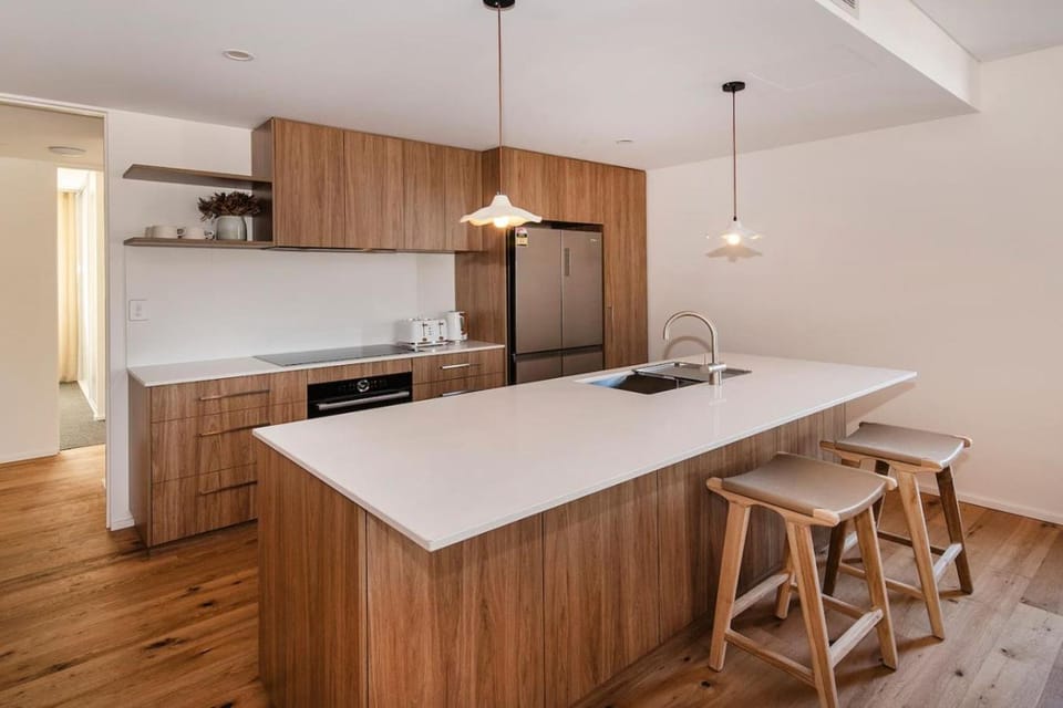 Kitchen or kitchenette, oven, stove