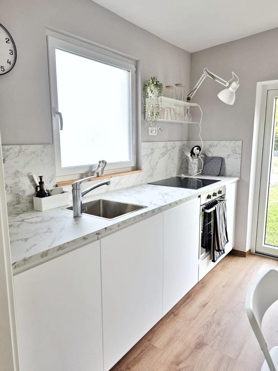 Kitchen or kitchenette, pet friendly, stove