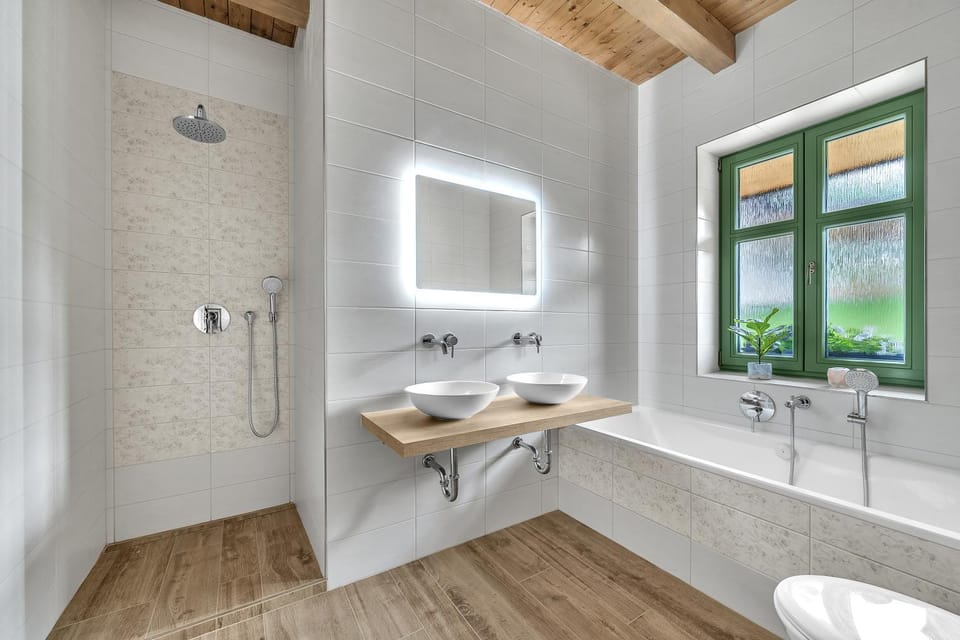 Shower, Toilet, Bathroom, Bath, towels
