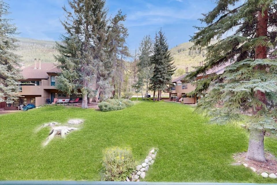Pitkin Creek Park 5M Apartment in Vail