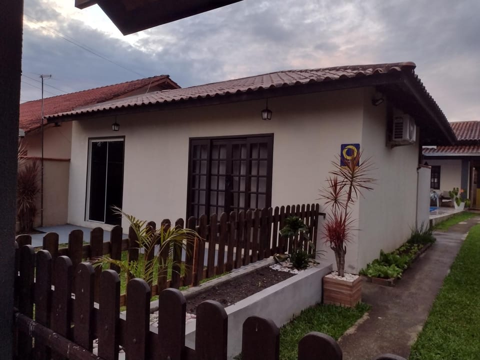 Kitinete para temporada House in State of Santa Catarina