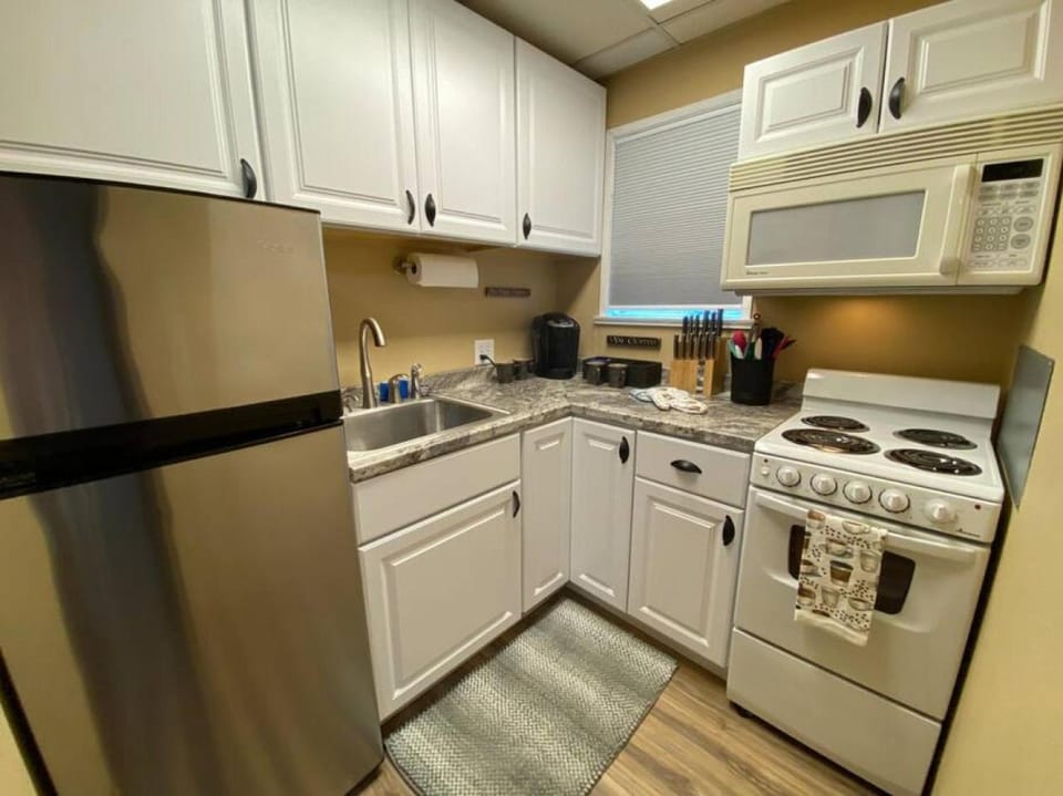 Coffee studio, walking distance to downtown Apartment in Fairbanks