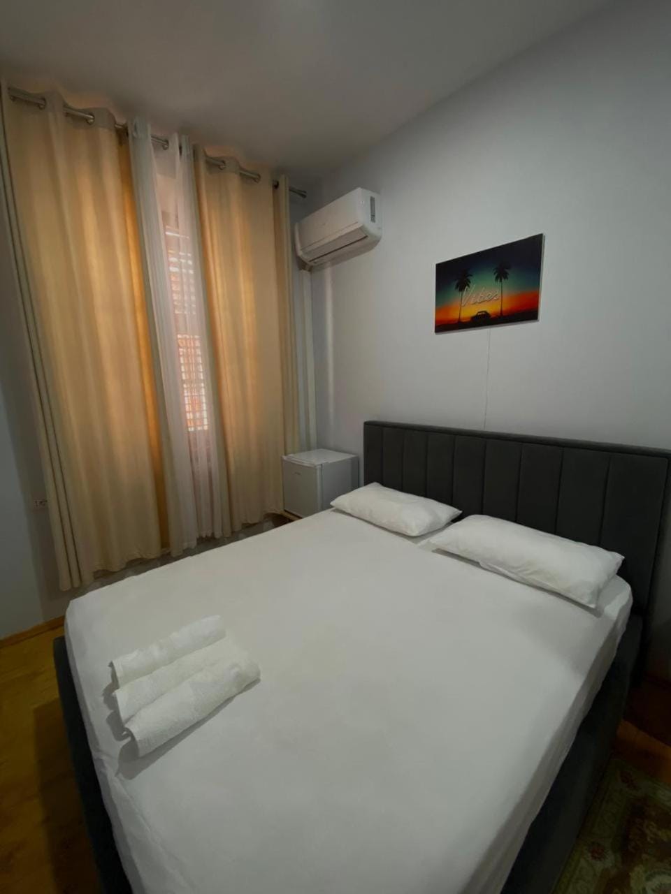 Bed, Photo of the whole room, Bedroom, towels, air conditioner